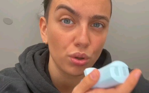 Lesbians with asthma on tiktok be like