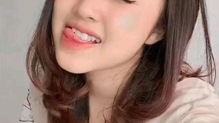 cantik ngebuat candu beeeh