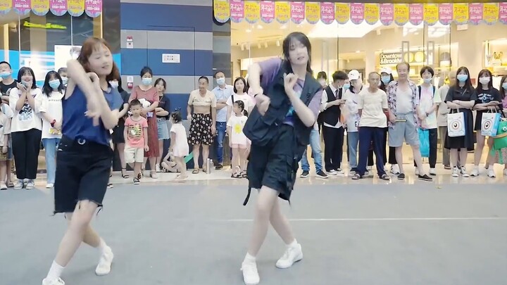 [ท่าเต้นต้นฉบับ Daechwita-SUGA] Sugar Girl และท่าเต้นต้นฉบับ Roadshow เวอร์ชันเต็ม Huihui & Dalong ร