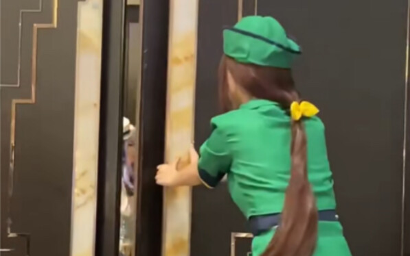 Zhejiang Ma O Hand Gang Opens the Door