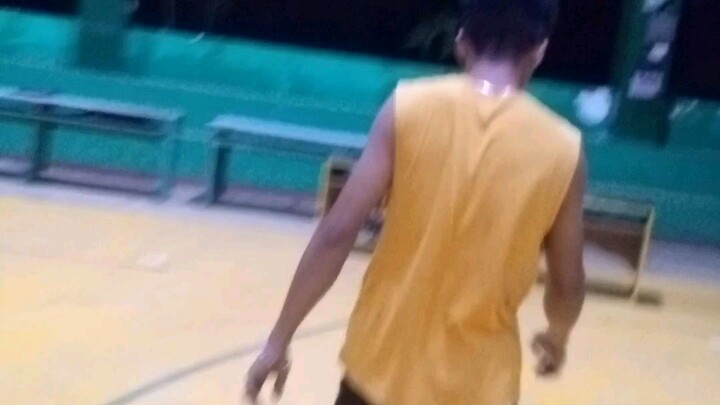 gusto kulang sana mag basketball 🥺