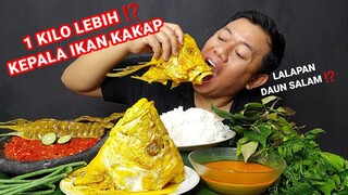 ENAKNYA KEBANGETAN MAKAN GULAI KEPALA IKAN KAKAP LALAPAN PETE GORENG SAMBEL GOANG