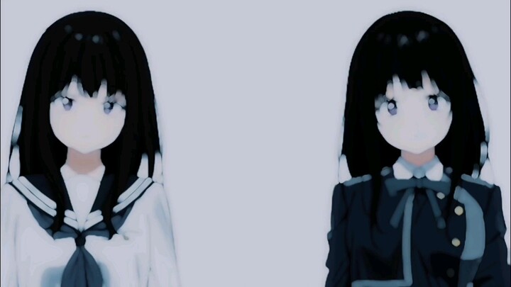 Which one is Takina and which one is Chitanda?