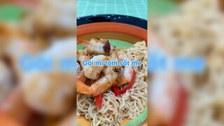 Gỏi mì tôm sốt me