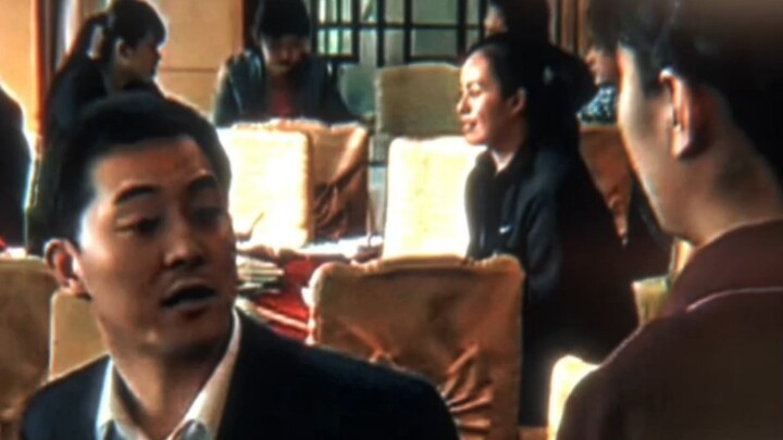 “The waiter is so real, not acting”