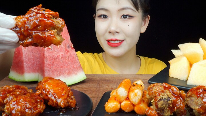 Hari ini Makan Tteotbokki Ayam Pedas Korea Dipadukan Buah-Buahan Enak