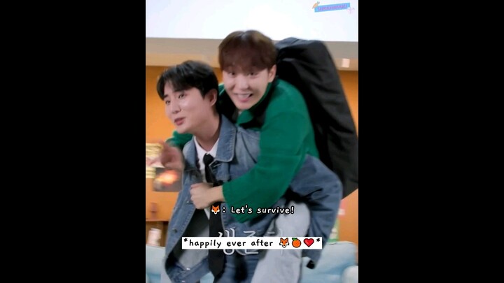 young k carried seungkwan on his back 🥺😭🍊🦊 #seventeen #seungkwan #day6 #youngk