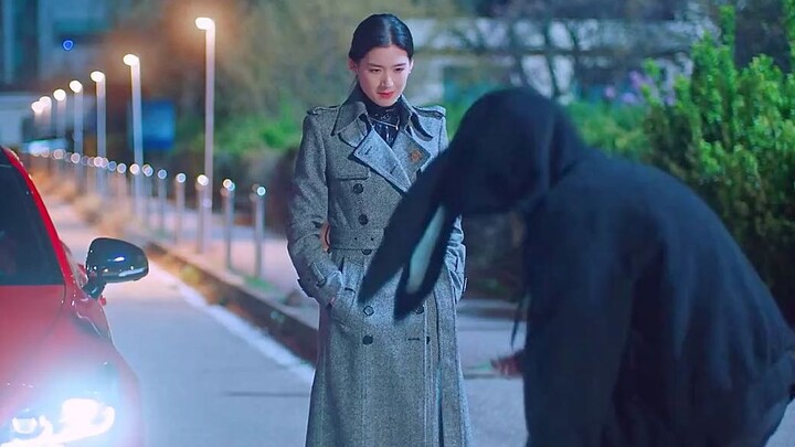 [Kim Go Eun] Memakai Baju Paling Imut tapi Bertarung Paling Tangguh