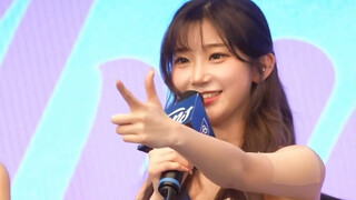 李珠珢发布会超萌
