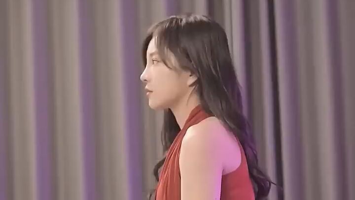 หลังจากที่เธอสูญเสียความทรงจำ เธอก็กลายเป็นของเล่นที่ถูกเขาคุมขัง แต่พบว่าเธอคือ