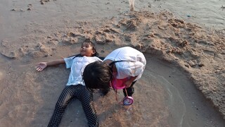 หาดทราย/คลื่นทะเล/สายลม/ พักผ่อนในวันหยุดของส้มตำร้อยสูตร