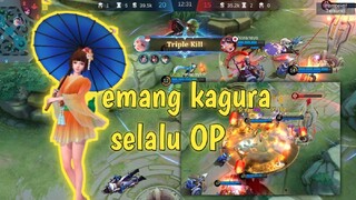 emang kagura selalu OP (demage gak ngotak sekali combo mati)