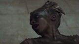 [Movie] Ratu vampir menggigit leher raja vampir