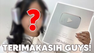 UNBOXING SILVER PLAYBUTTON BERSAMA @AKUDAP