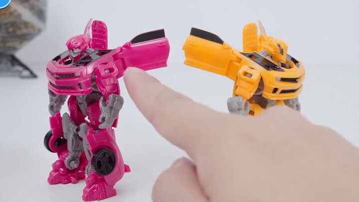 [Transformers 3] The mini core-level Bumblebee, compared with Laserbeak, our own son has been remode