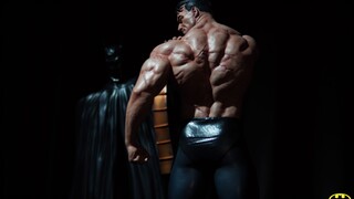 Batman takes off his armor, his beautiful body, wow...