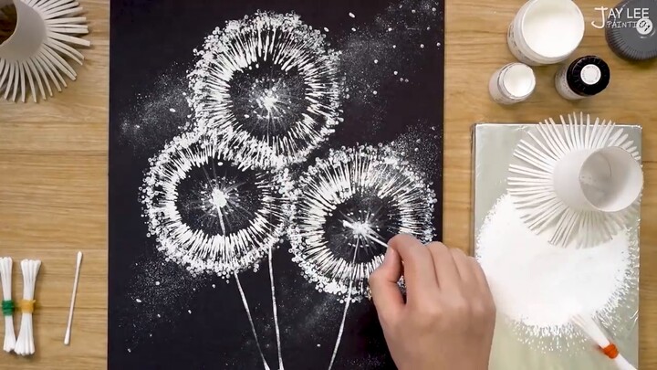 Drawing Dandelions Using a Paper Roll