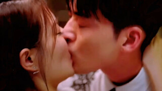 [Must watch] The kiss scene that makes your mouth hurt, so sweet