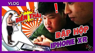 Mazk lộ ảnh nóng khi đập hộp iPhone XR tại Singapore