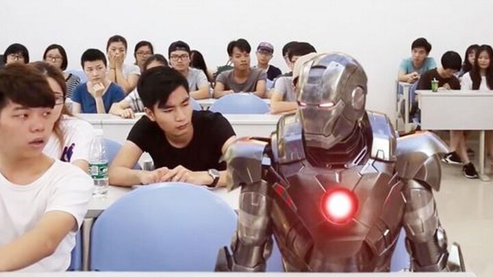 Apa yang harus saya lakukan jika saya hampir terlambat ke kelas? Cukup kenakan setelan Iron Man dan 