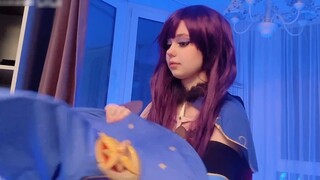 My friend came to my house quietly｜Show handmade crafts｜Genshin Impact Mona cosplay