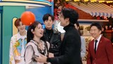 Bai Lu was hit on the head by a ball. It was so cute~ He even had his head touched by Di Di! !