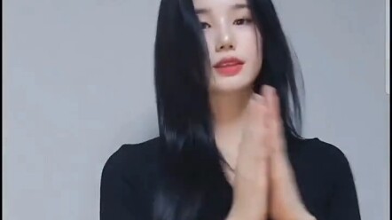 [Si cantik menari di Tik Tok]