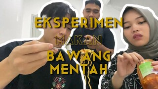 Makan bawang mentah, tapi enak ???!!!