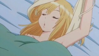 A natural cute girl who likes to sleep naked