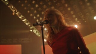 Elle Fanning | Don't kill my vibe (Teen Spirit)