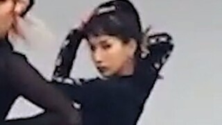【街头女战士Rian】性感到说不出话 Stay Tonight练习室Rian直拍
