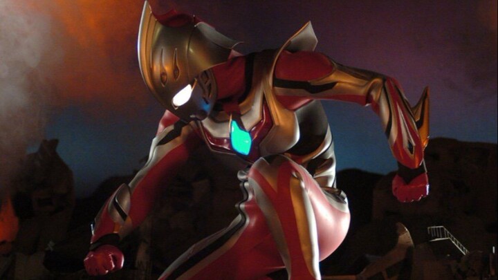 Satu-satunya Ultraman yang masih bisa berdiri saat lampu padam