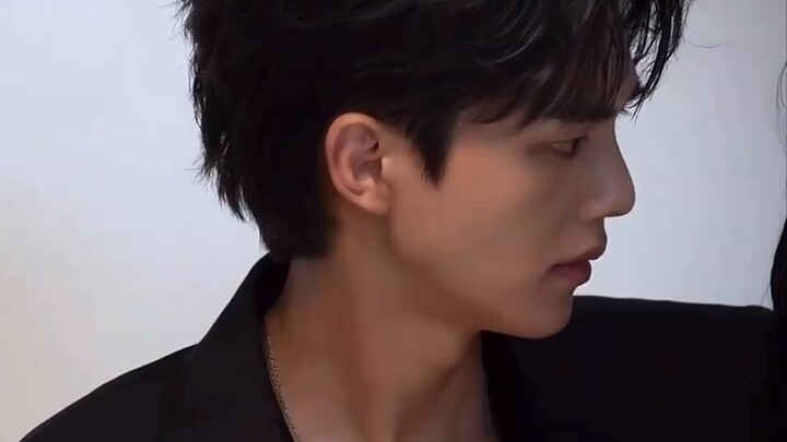 What we are saying is that this appearance is absolutely amazing, this is so handsome!
