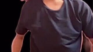 Hulaan nyo sino to