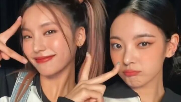 Video nhảy "TWICE - Talk that Talk" của ITZY Hwang Yeji x Choi Jisoo đã được phát hành!
