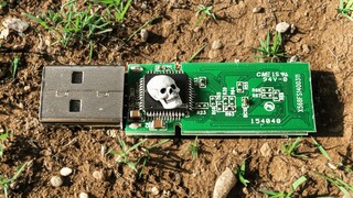 I Plugged In A Hacked Minecraft USB