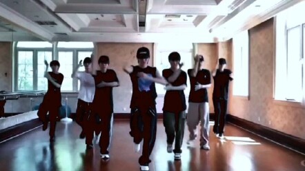齐舞男团