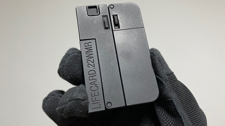 【美式求生卡】LifeCard.22 生命之卡 折叠软弹玩具外观展示
