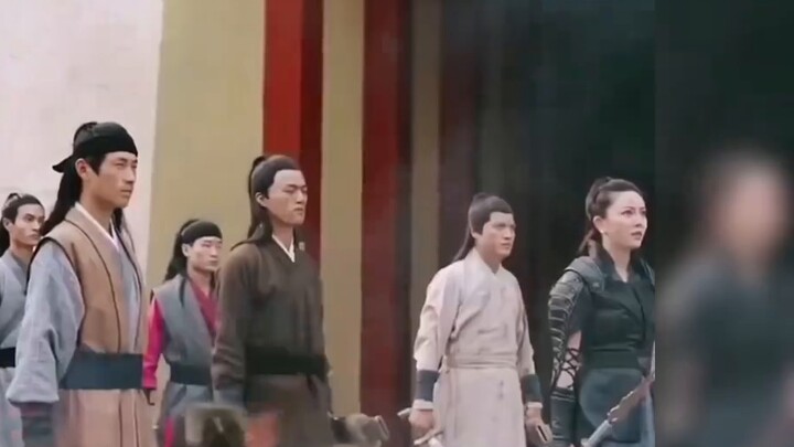 At that moment, Chu Qiao became the light of Xiu Li's army.