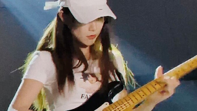 【Gitar Elektrik】Nona memainkan Selingan FUNK "Li Bai" Li Ronghao