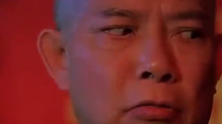 Stephen Chow benar-benar membuat saya tertawa selama adegan terkenal di "Shaolin Soccer"