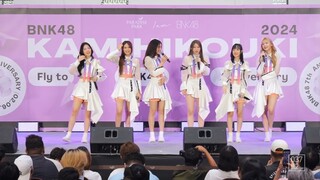 BNK48 @ 𝑭𝒍𝒚 𝒕𝒐 𝑩𝑵𝑲𝟒𝟖 𝟕𝒕𝒉 𝑨𝒏𝒏𝒊𝒗𝒆𝒓𝒔𝒂𝒓𝒚 ~ BNK48 Kamihikouki 2024 [Full Fancam 4K 60p] 240504