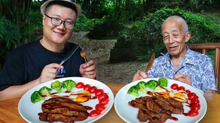 [Makanan]|Pertama Kali Makan Steak Goreng!