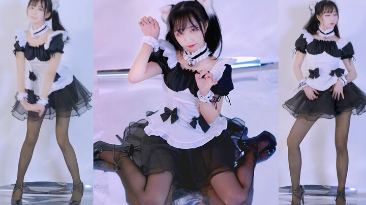 Is it the big pendulum of the pure lust and naive maid that you like?