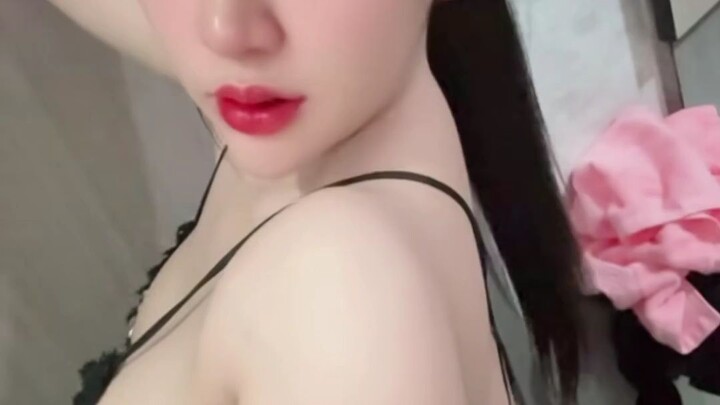 hot 😍