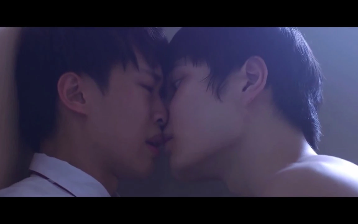 Asian Gay Kiss 07 CHINESE Short Film 01 I Go To School Not By Bus 放肆-  BiliBili