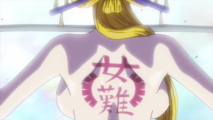 Black Maria shows off her special tattoo on her back to Sanji || ONE PIECE