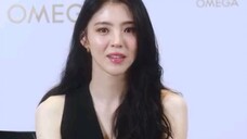 Dalam sebuah wawancara, Han So Hee memilih BLACKPINK sebagai bintang Korea favoritnya dan JENNIE seb