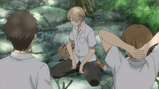 The cat teacher secretly studied with Natsume and turned into a wild boar in order not to be discove