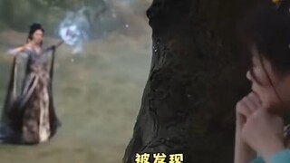 Antara takut dan membantu, Lin Miaomiao memilih membantu karena takut.